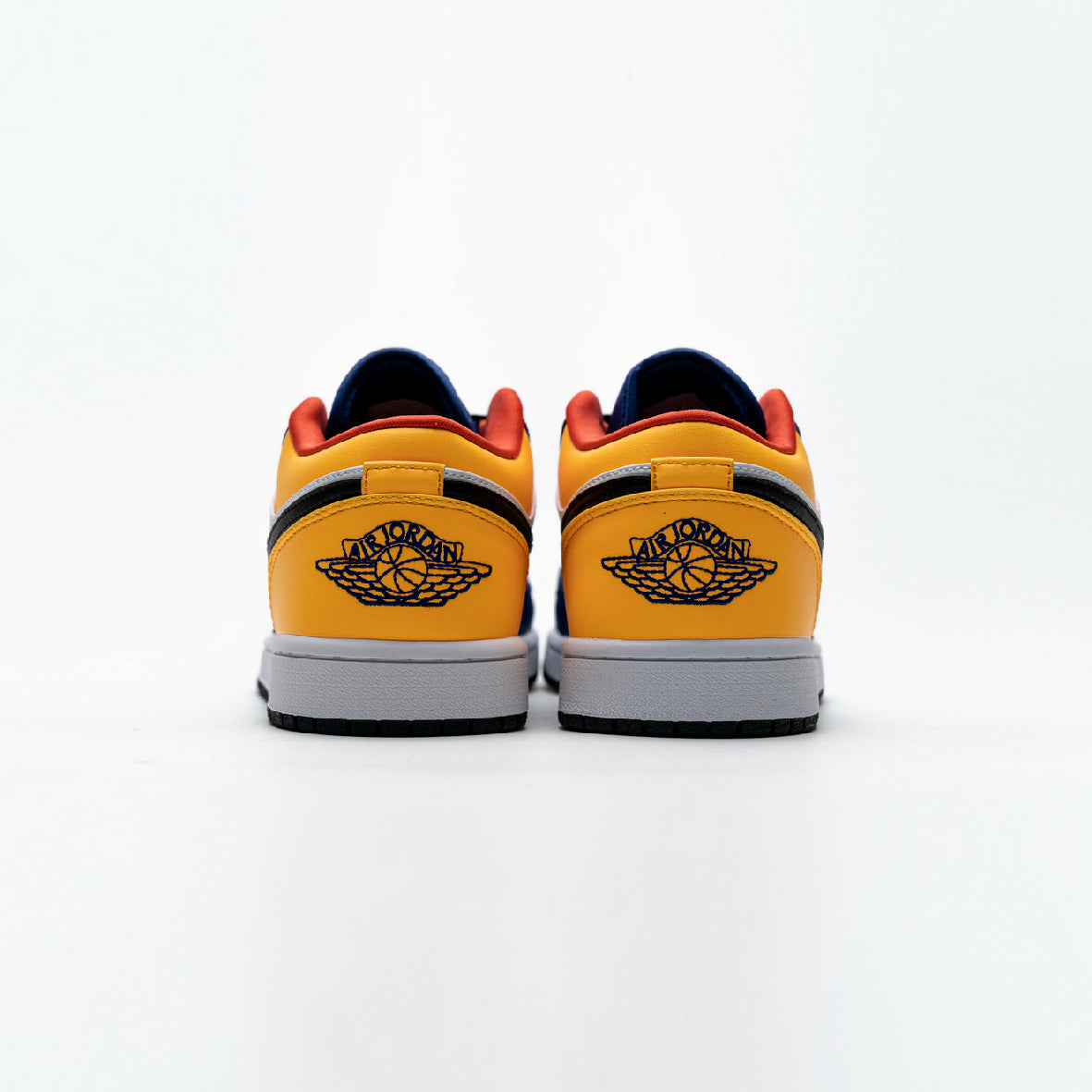 Air Jordan 1 Low Blue Yellow Orange baskets basses homme et femme en cuir bleu jaune, détail semelle