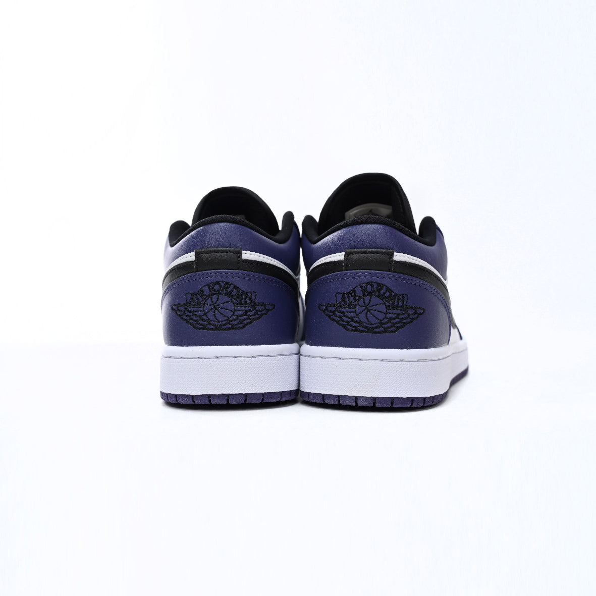 Air Jordan 1 Low Court Purple baskets basses homme et femme en cuir violet, détail semelle