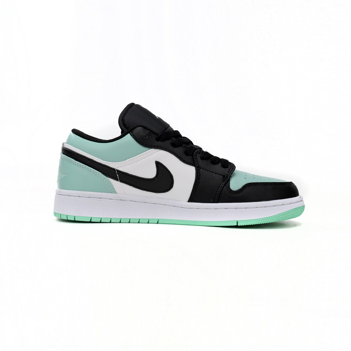 Air Jordan 1 Low Mint Green baskets basses homme et femme en cuir vert, vue de profil