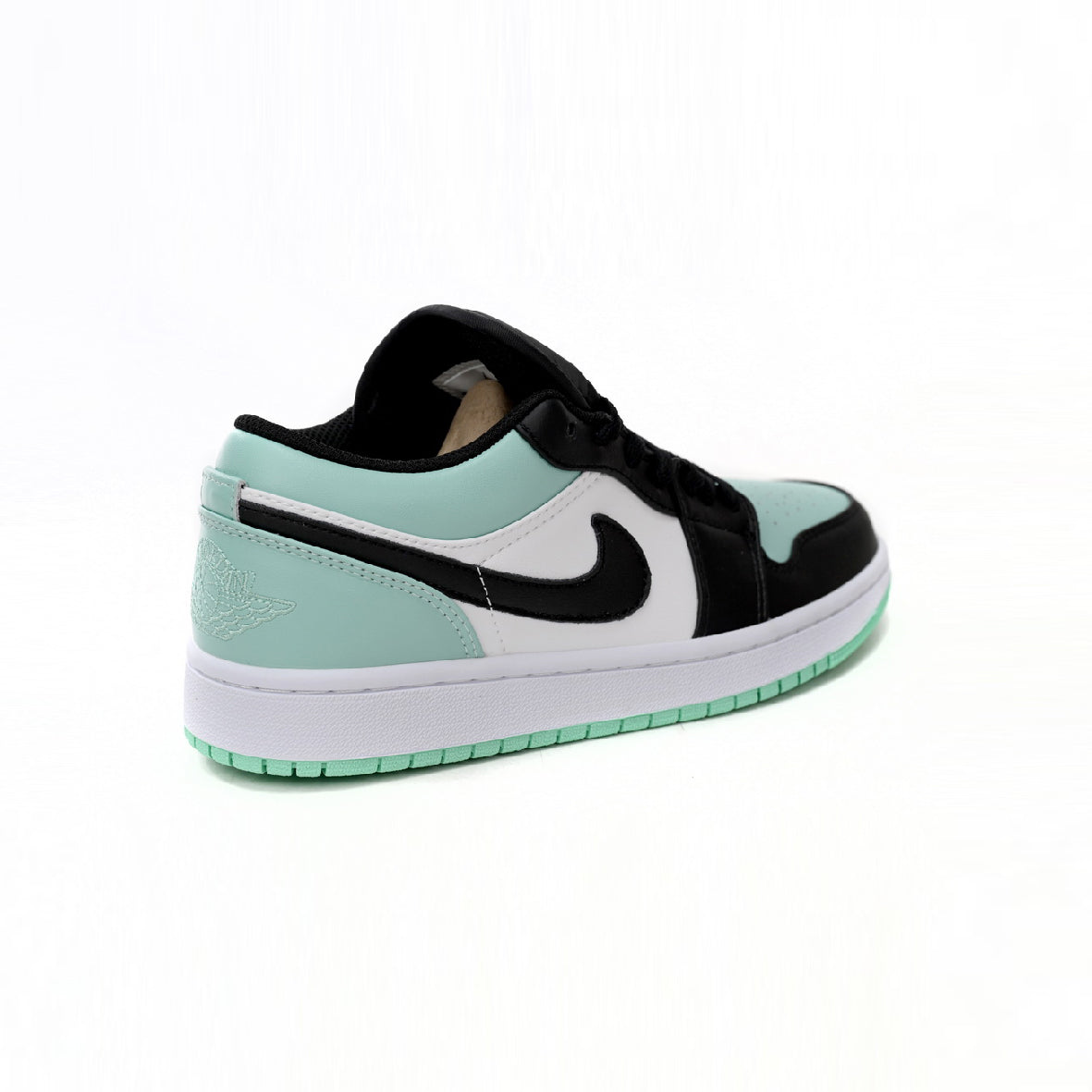 Air Jordan 1 Low Mint Green baskets basses homme et femme en cuir vert, vue de face
