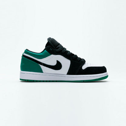 Air Jordan 1 Low Mystic Green baskets basses homme et femme en cuir vert, vue de profil