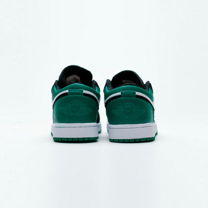 Air Jordan 1 Low Mystic Green baskets basses homme et femme en cuir vert, détail semelle