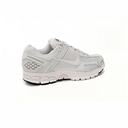 Nike Zoom Vomero 5 Grey White Baskets Gris Blanc Homme Femme - 2