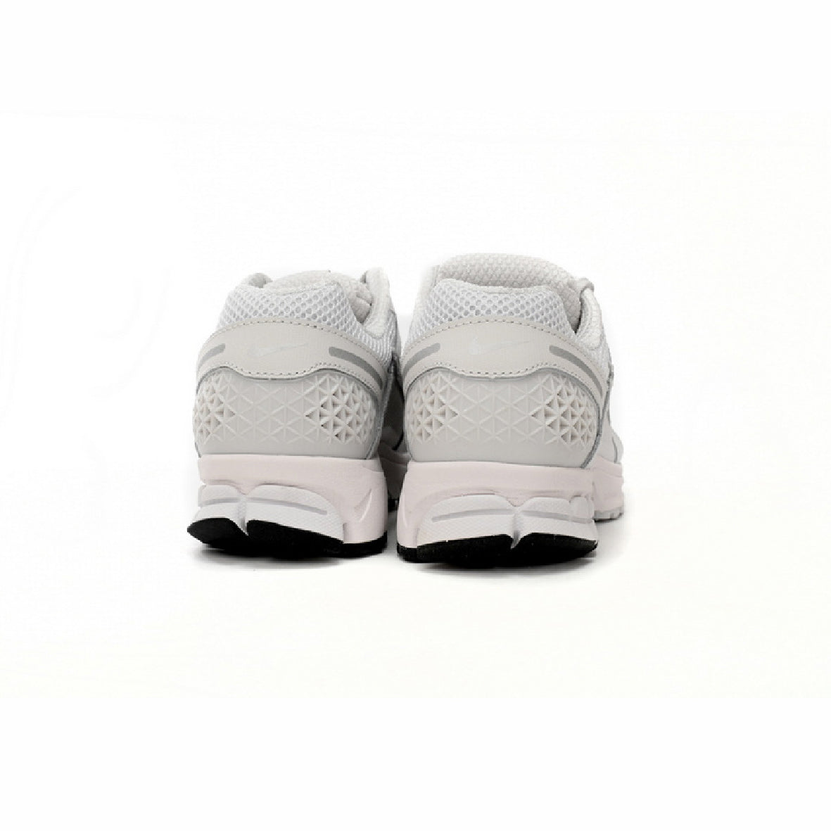 Nike Zoom Vomero 5 Grey White Baskets Gris Blanc Homme Femme - 3