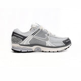 Nike Air Zoom Vomero 5