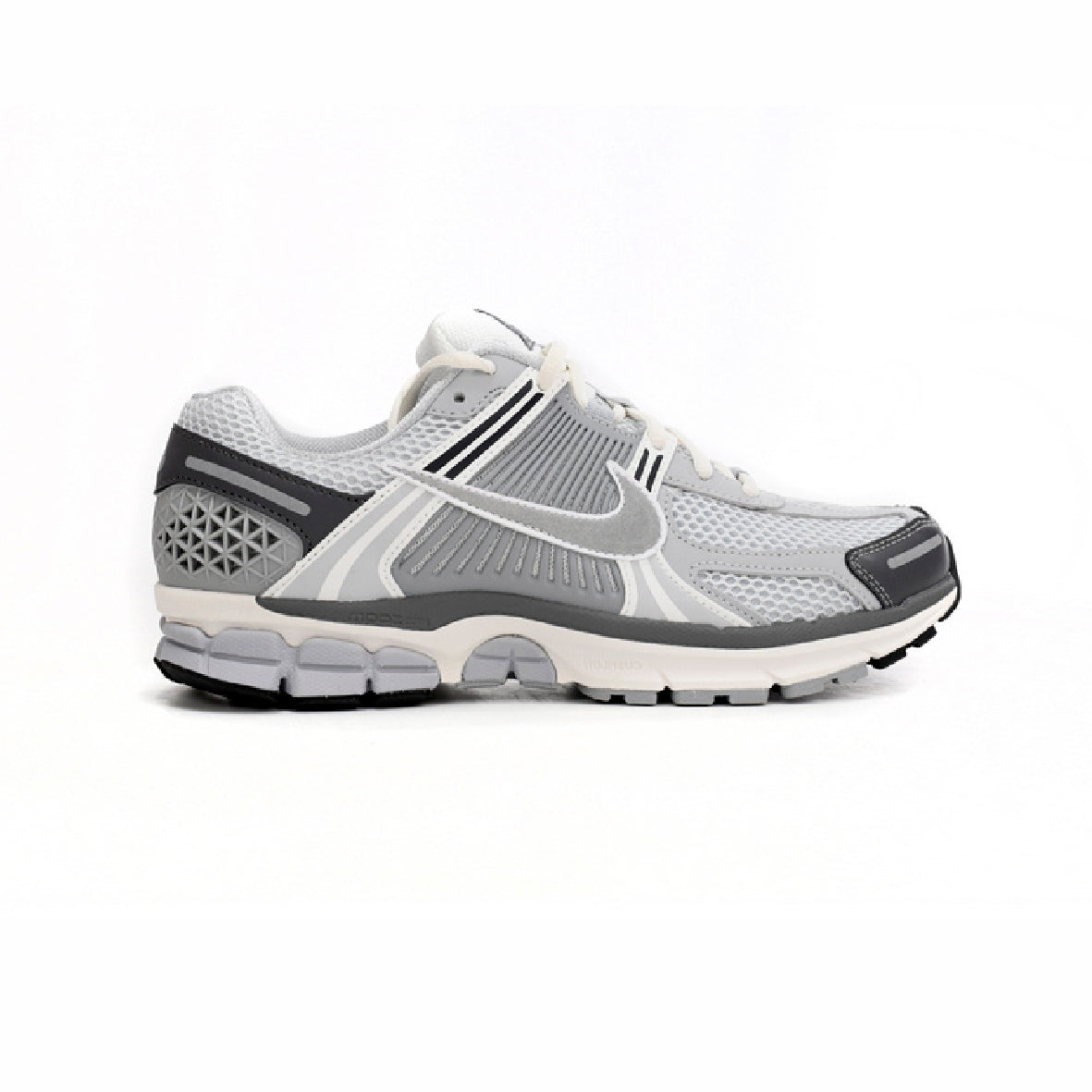 nike air zoom vomero 5 grie ge baskets vue latérale