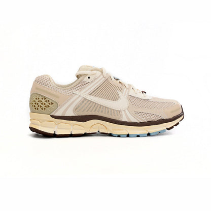 Nike Air Zoom Vomero 5 Oatmeal Beige, Baskets Rétro Running Unisexe Daim et Mesh – photo 1