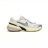 Nike V2K 3XL Summit White and Metallic Silver, Baskets Rétro Running Unisexe
