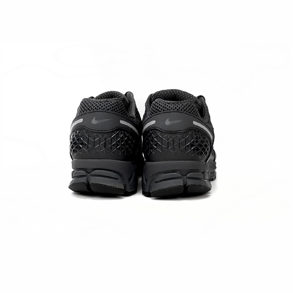 Nike Air Zoom Vomero 5 Black, Baskets Rétro Running Unisexe Cuir et Mesh – photo 3