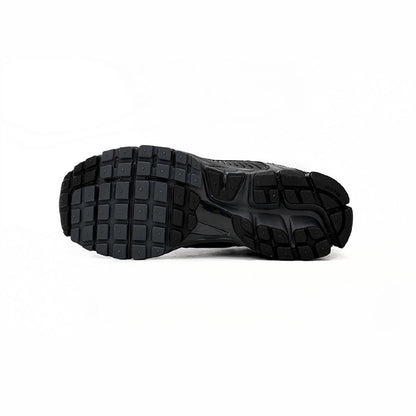 Nike Air Zoom Vomero 5 Black, Baskets Rétro Running Unisexe Cuir et Mesh – photo 5