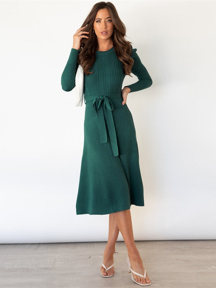 Robe Midi Femme en tissu léger, manches longues, coupe fluide – Menvelo