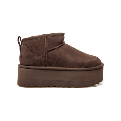 UGG Classic Ultra Mini Plateforme Brown bottines fourrées femme en daim et peau de mouton marron, vue de profil