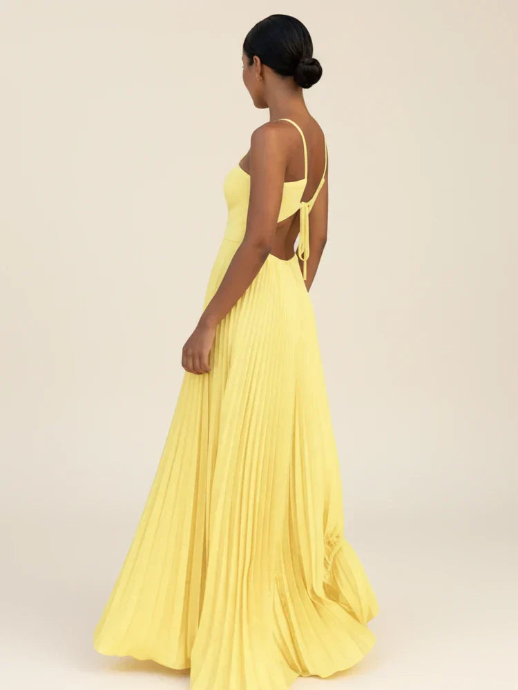 Robe Longue Femme à Dos Nu et Col Licou Plissée – Silhouette Fluide Sol