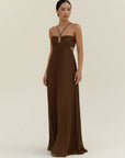 Robe Longue Femme à Dos Nu et Col Licou Plissée – Silhouette Fluide Sol