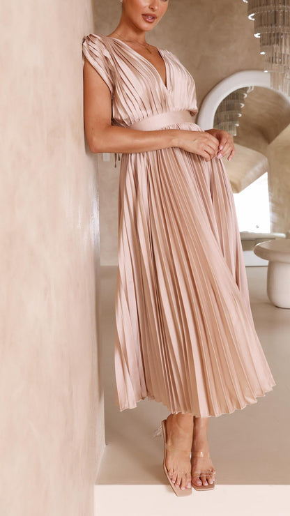 Robe longue plissée élégante pour femme