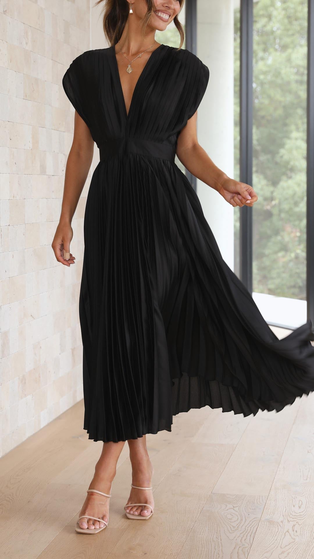 Robe longue plissée élégante pour femme