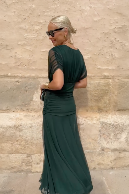 Robe longue fantaisie élégante à col en V pour femmes, idéale pour les fêtes
