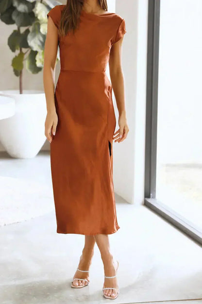Robe Midi Femme Col Bateau Manches Courtes – Fente Latérale Élégante