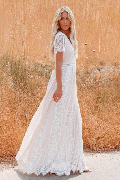 Robe blanche en dentelle pour femme