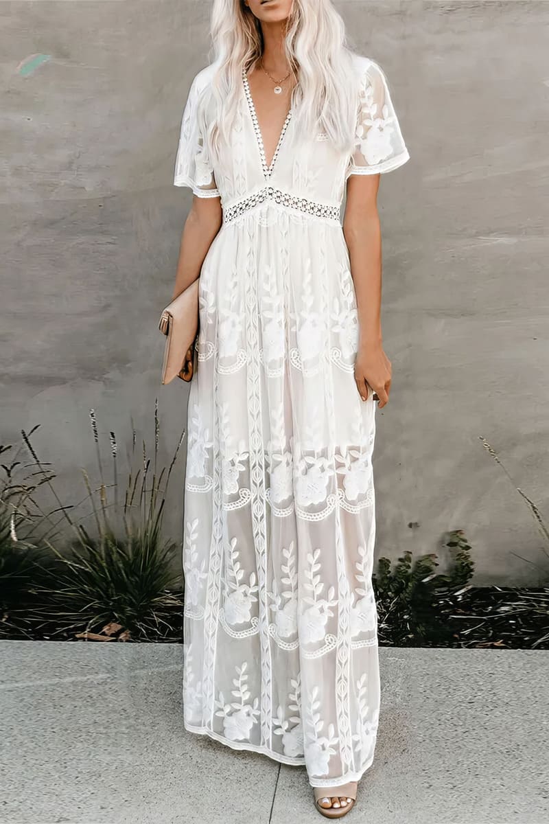 Robe longue blanche en dentelle pour femme