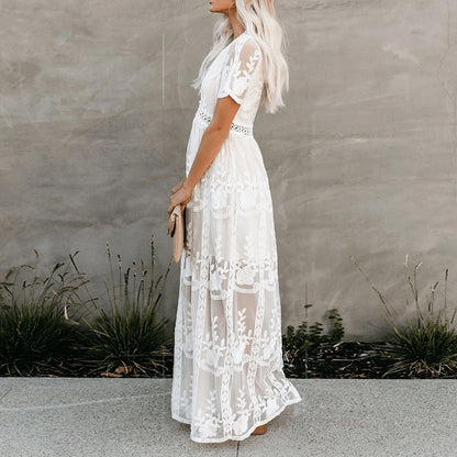 Robe longue blanche en dentelle pour femme