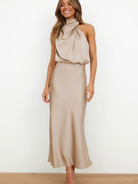 Robe Midi Satinée à Col Halter pour Femme – Coupe Drapée Silhouette Fluide