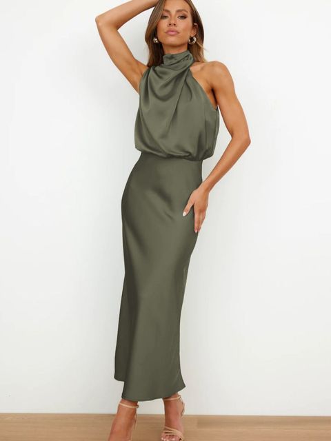 Robe Midi Satinée à Col Halter pour Femme – Coupe Drapée Silhouette Fluide