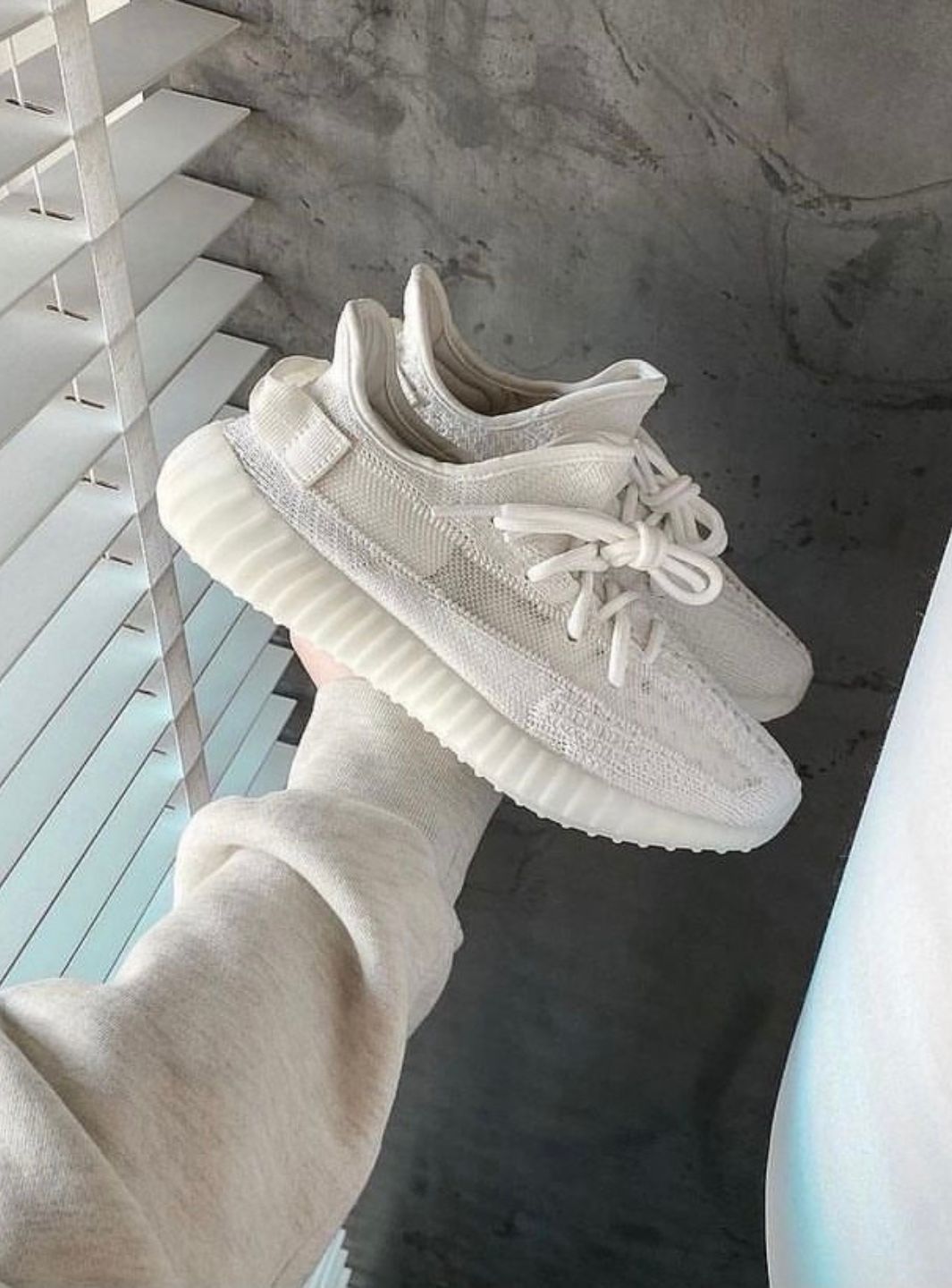 adidas Yeezy Boost 350 V2 Bone Baskets Blanc Homme Femme - 7