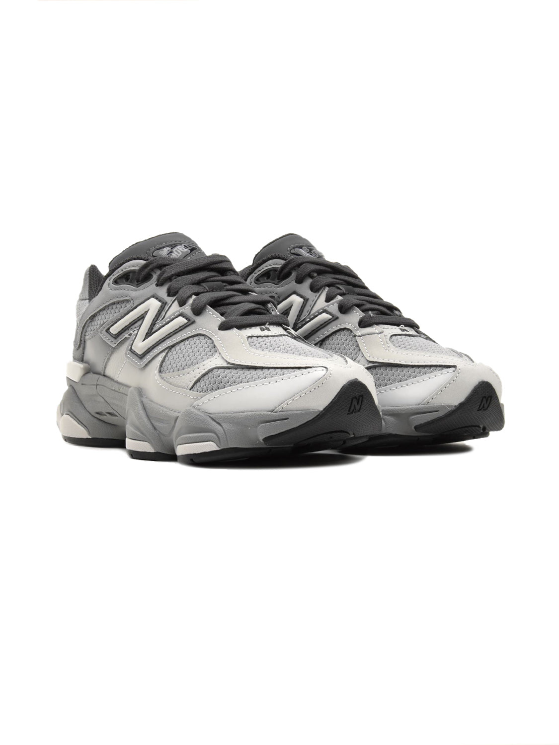 New Balance 9060 Gris baskets basses enfant daim et mesh multicolore, vue de face