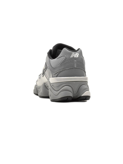 New Balance 9060 Gris baskets basses enfant daim et mesh multicolore, détail semelle
