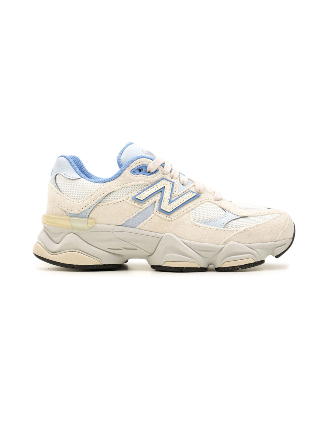 New Balance 9060 Beige baskets basses enfant daim et mesh beige, vue de profil