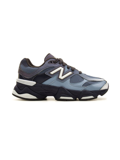 New Balance 9060 Bleu baskets basses enfant daim et mesh multicolore, vue de profil