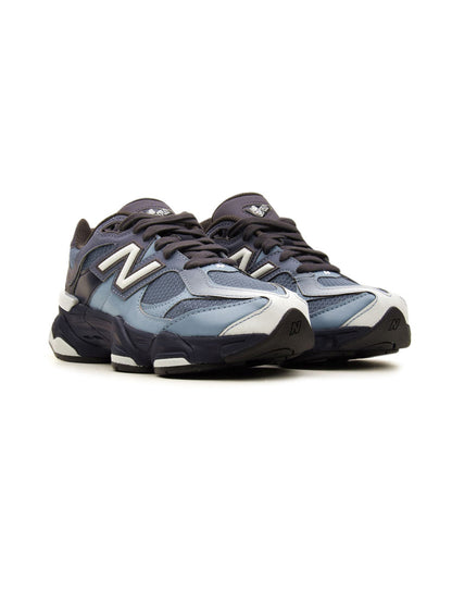 New Balance 9060 Bleu baskets basses enfant daim et mesh multicolore, vue de face