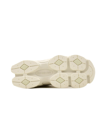 Sneakers Basses New Balance 9060 enfant beige