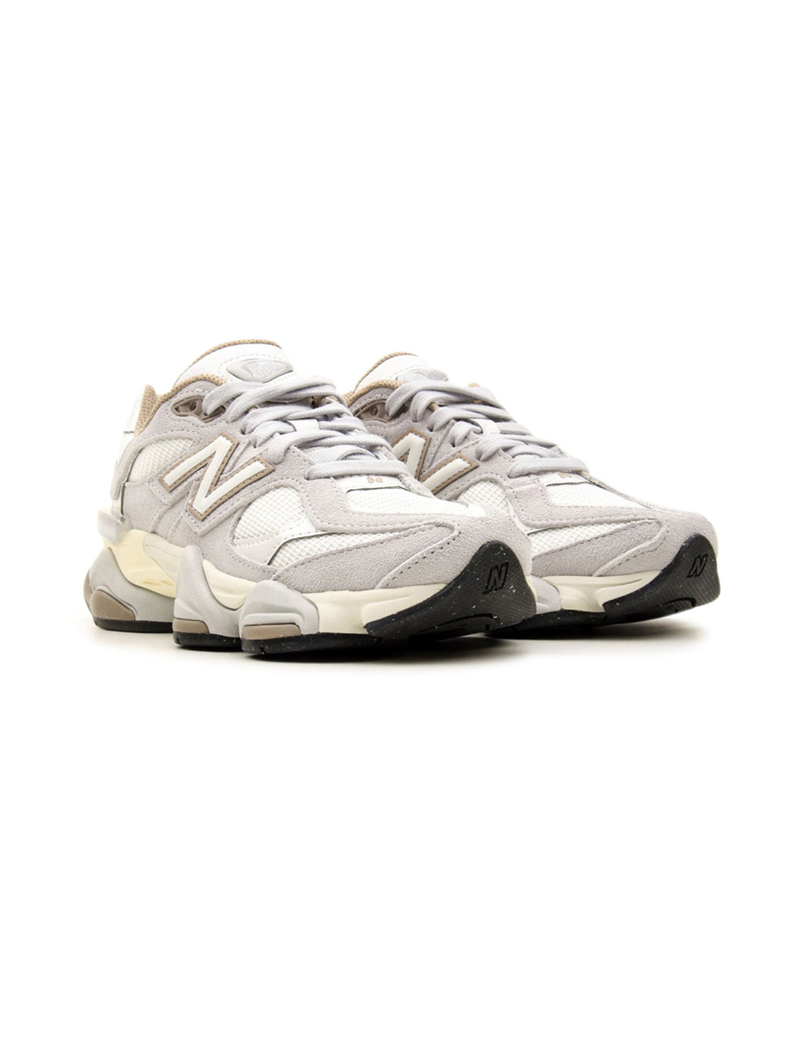 New Balance 9060 Gris baskets basses homme et femme daim et mesh multicolore, vue de face