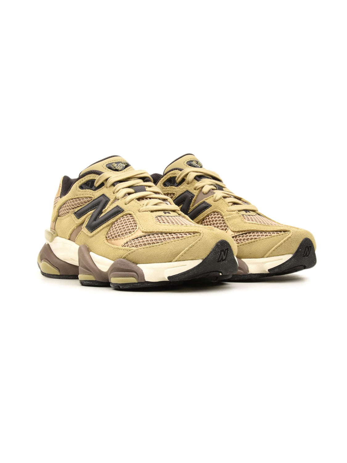 New Balance 9060 Quicksand / Incense baskets basses homme et femme daim et mesh beige, vue de face