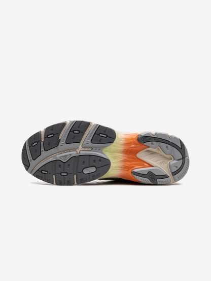 Asics GT-2160 Tomo Curation Kogarashi Glacier Grey baskets basses homme et femme en mesh et cuir synthétique gris, vue arrièr