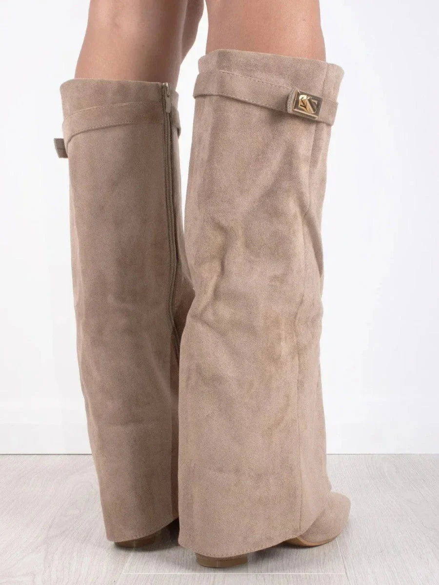 Bottes Femme Maëlys en Daim à Détails Métalliques