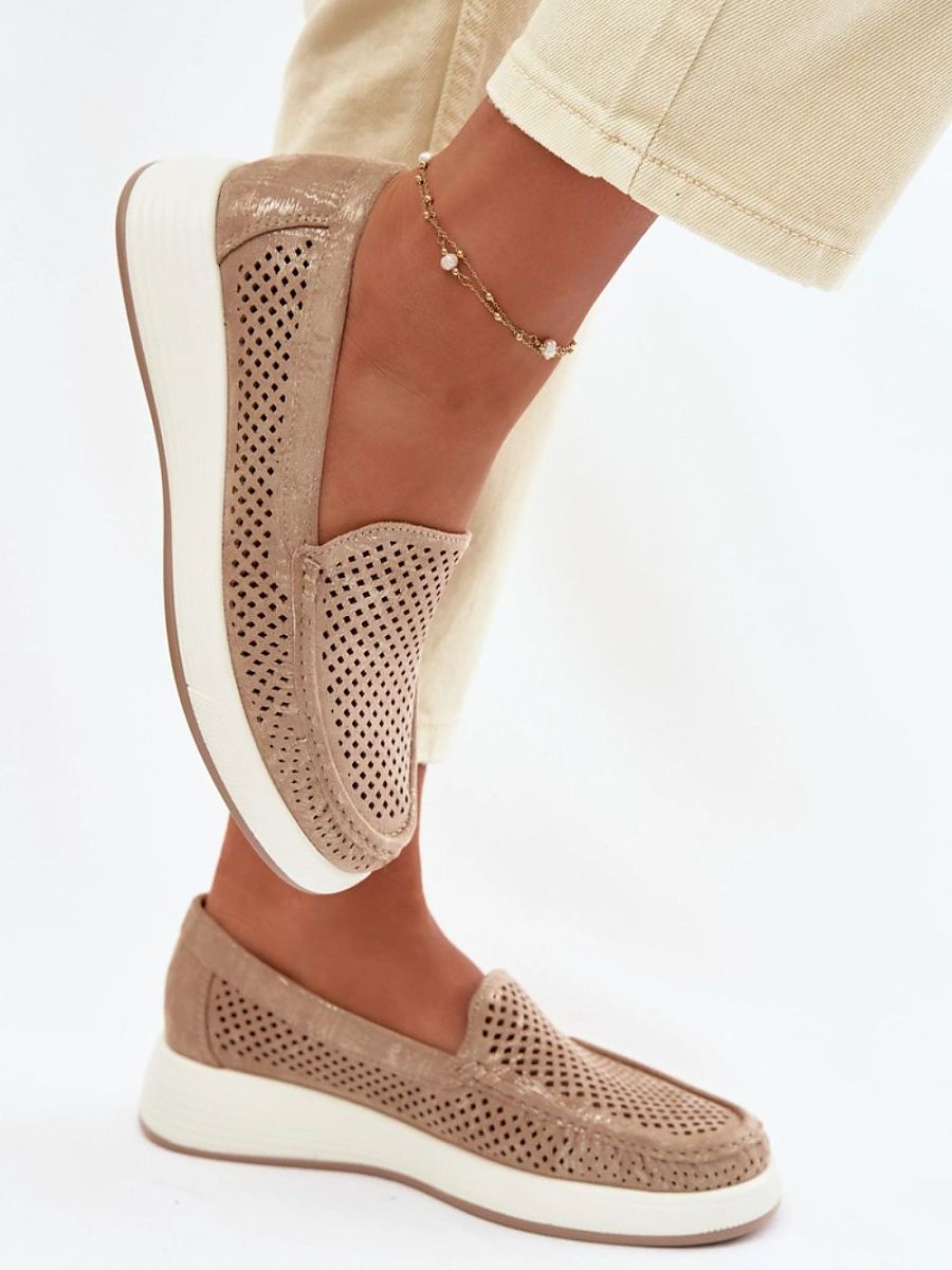 Mocassins Femme Livia-Mia – détail de la tige