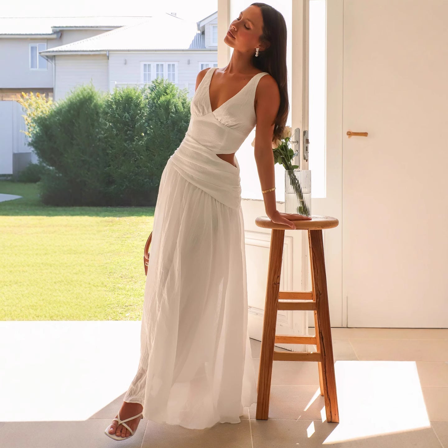 Robe Maxi Fluide Taille Basse Femme – Décolleté en V Détail Découpé
