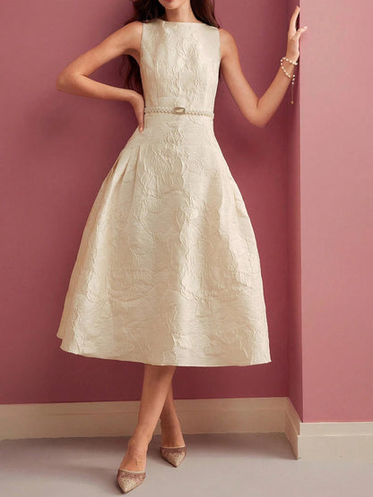 Robe Midi Élégante Femme Ligne A – Silhouette Structurée Ajustée