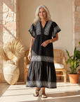 Robe Midi Bohème Femme en Coton – Col V Détails Brodés