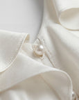 Robe midi femme en tissu – Détail col à volants