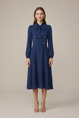 Robe Midi Femme Coupe A – Boutons Croisés Décoratifs et Col Nœud Manches Longues