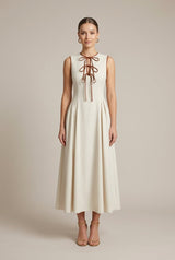 Robe Maxi Structurée Femme – Coupe Évasée Col Nœud Détail Nœuds