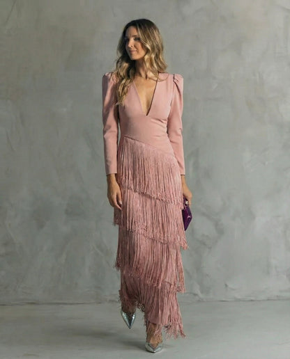 Robe Maxi Frangée Femme Col V – Manches Longues Coupe Ajustée