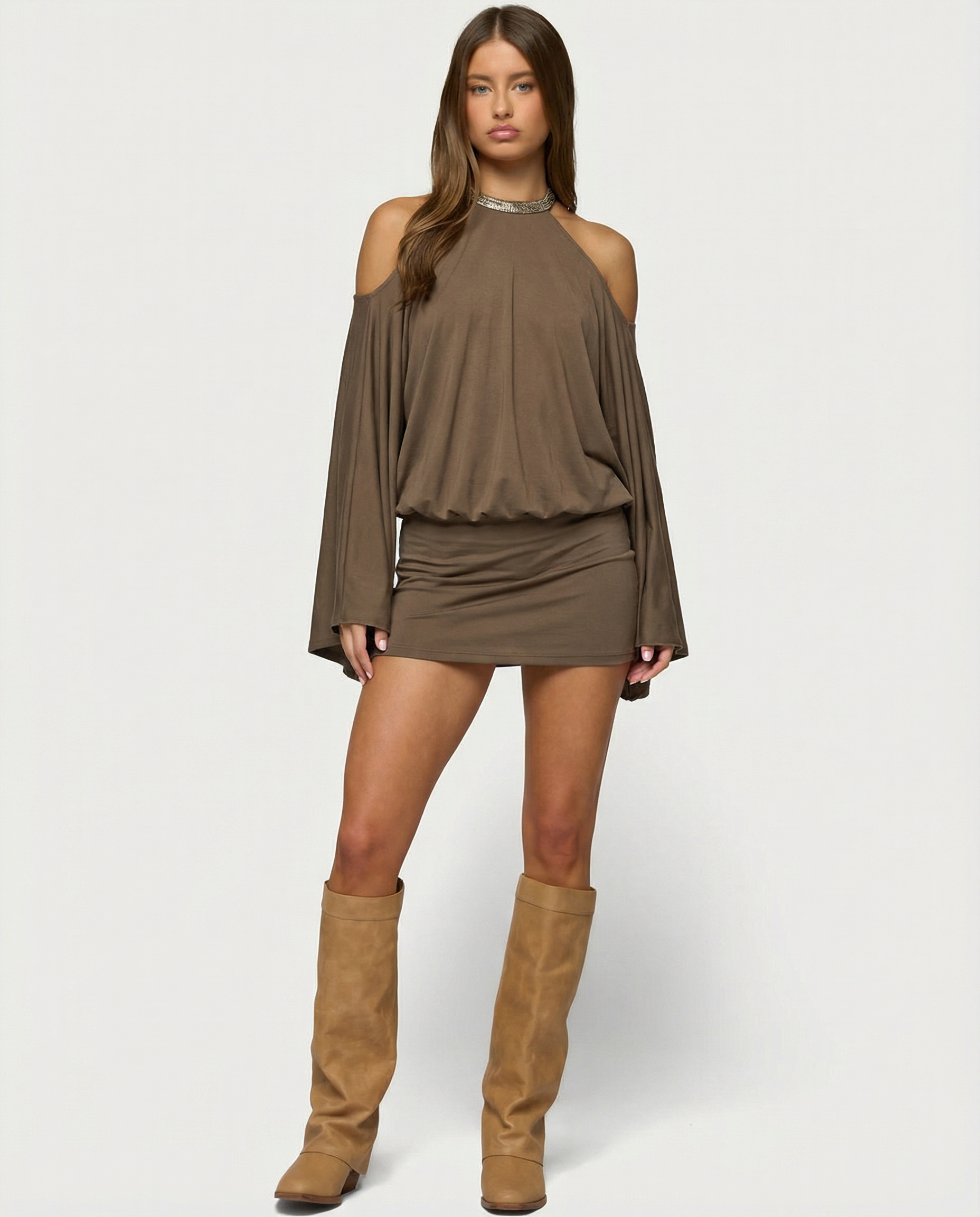 Robe Mini Femme en tissu léger, dos nu, coupe moulante – Menvelo