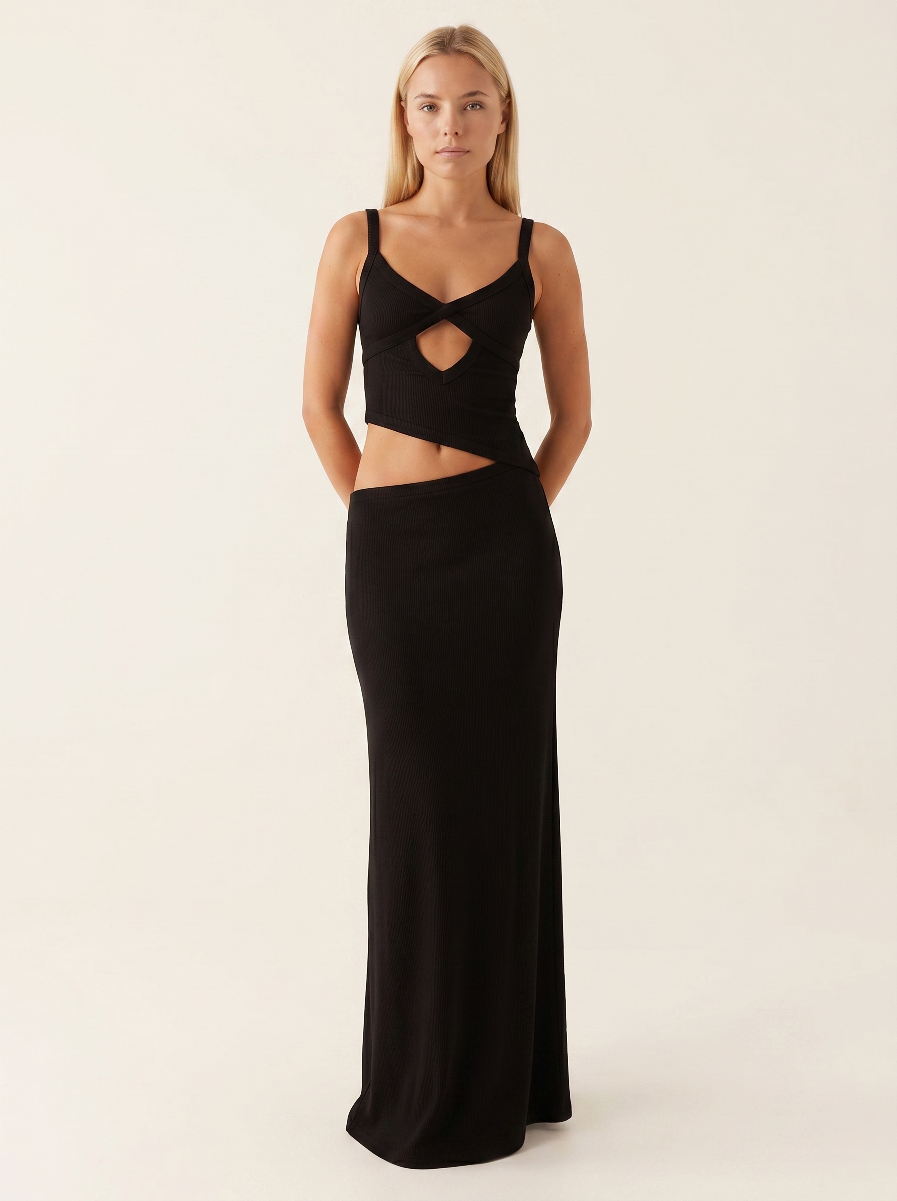 Robe Maxi Femme à Découpes – Dos Nu Bretelles Ajustables à Nouer