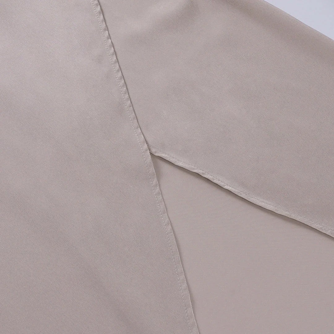 Robe Slip Femme Col V Fendue – Coupe Slim à Bretelles | Drapé Soyeux