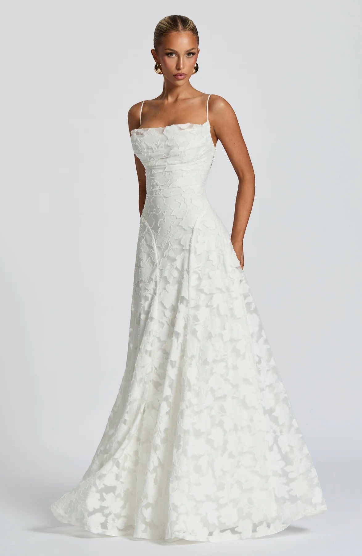 Robe Maxi Femme Dos Nu à Lacets – Corsage Ajusté | Dentelle Texturée